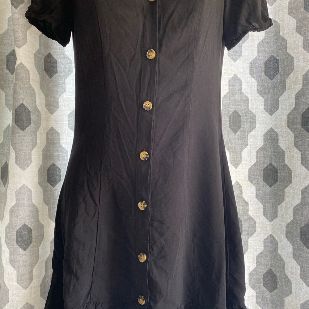 Dress - Picture 2 of 4